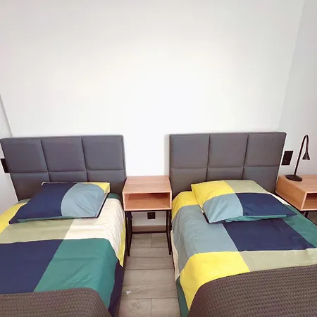 Modern And Funcional Loft In Parque Cattleya, La112 アパート